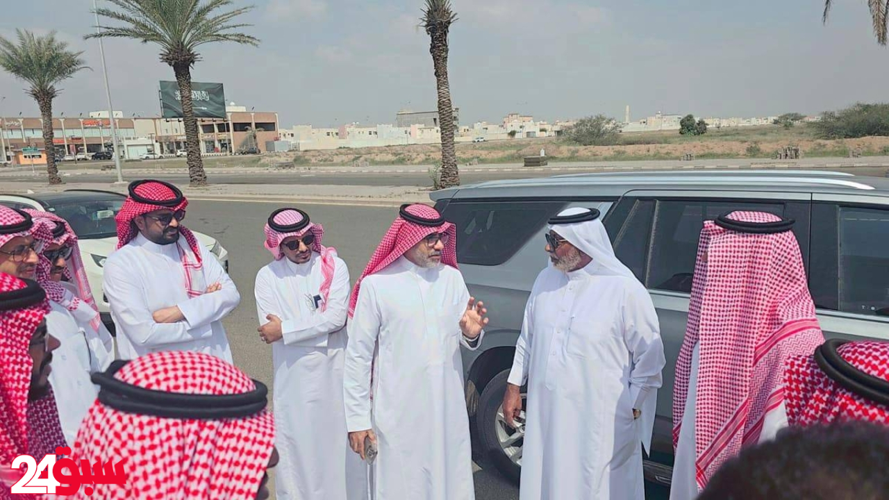 محافظ صامطة يتفقد إسكان الخارش ويوجه بتلبية كافة احتياجات سكانه
